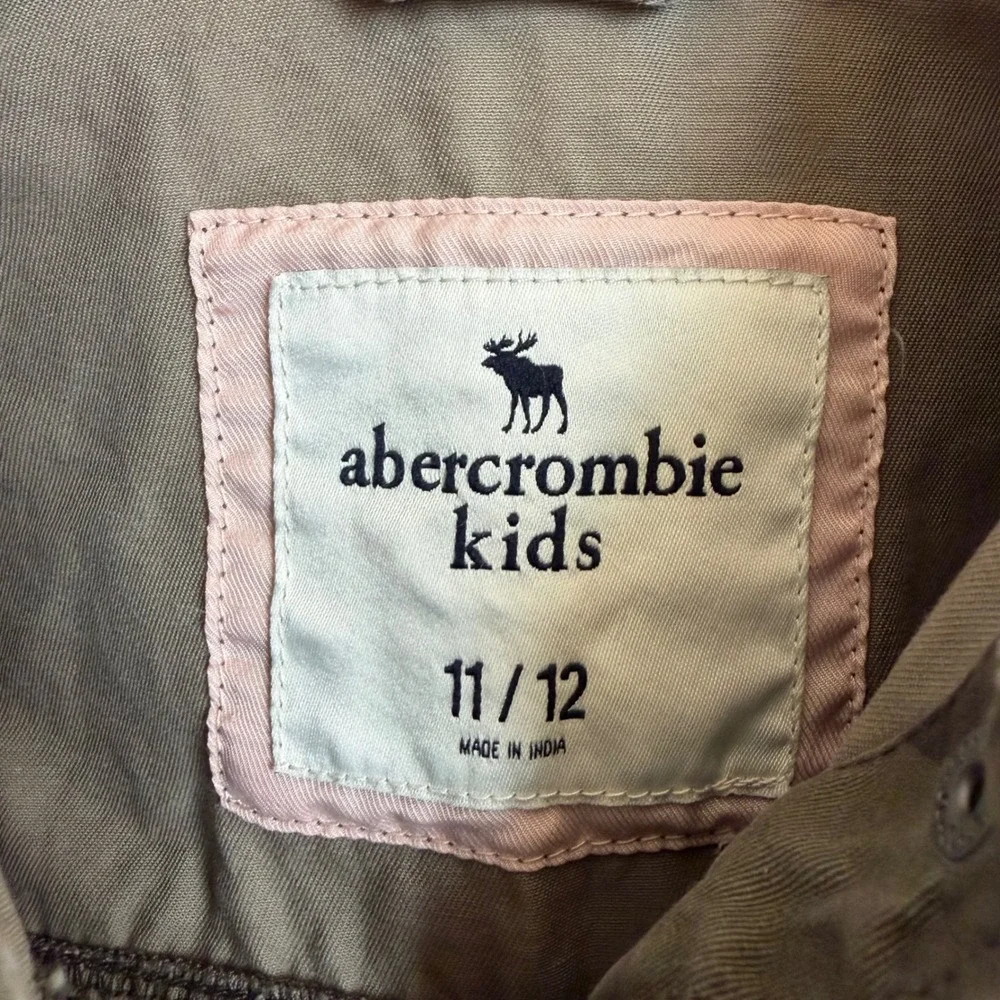 Abercrombie Kids Camo Utility Jacket Girls 11/12 Frayed Hem Cotton Camouflage